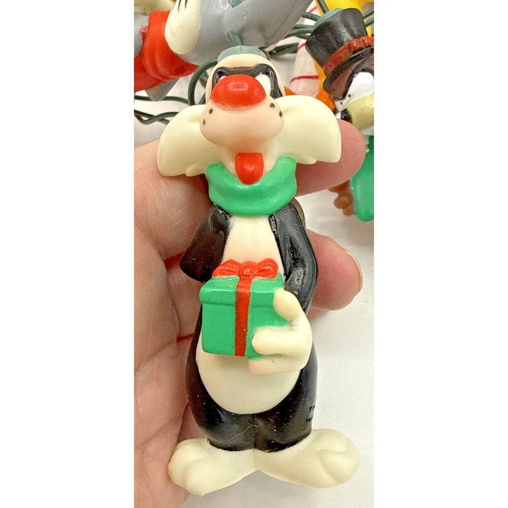 Vintage Minami Looney Tunes Holiday 10 Lights Set, Taz, Bugs, Tweety, Sylvester